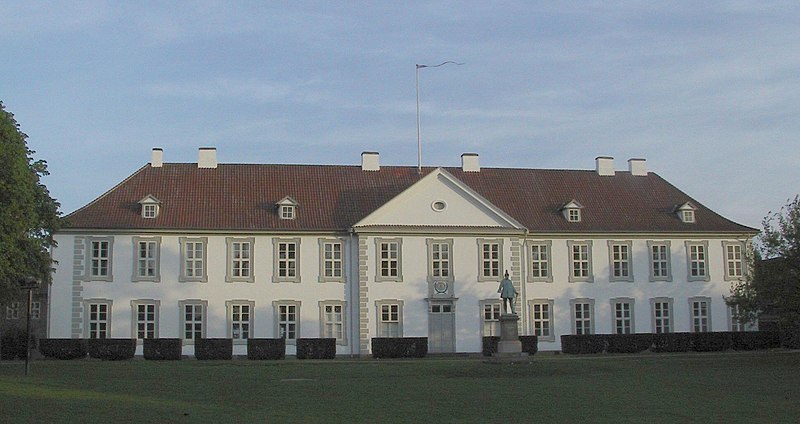 Fil:Denmark-odense palace.jpg