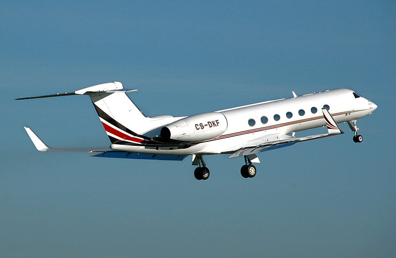 Fil:Gulfstream.g550.cs-dkf.climb.arp.jpg