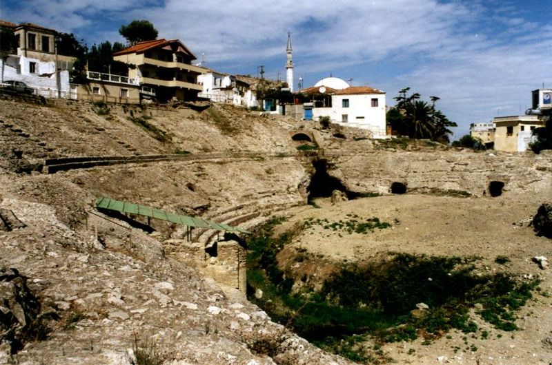 Fil:Durres Amphitheater.jpg