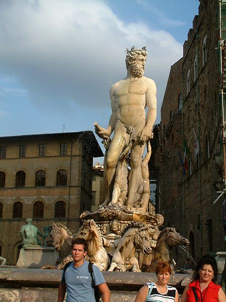 Fil:Florentine fontanna Neptuna RB.jpg