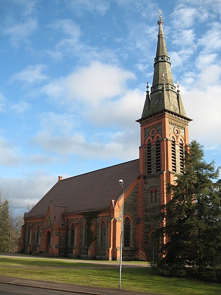 Fil:Aatvid church.jpg