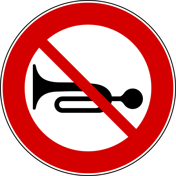 Fil:Italian traffic signs - divieto di segnalazioni acustiche.svg
