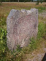 Herstaberg, The Kvillinge parish. Runestone Ög 46, Sweden, 15 July 2007, picture 1.jpg