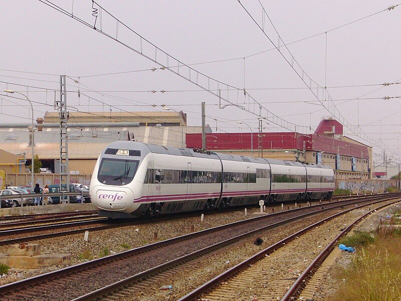 Fil:Renfe serie 120.jpg