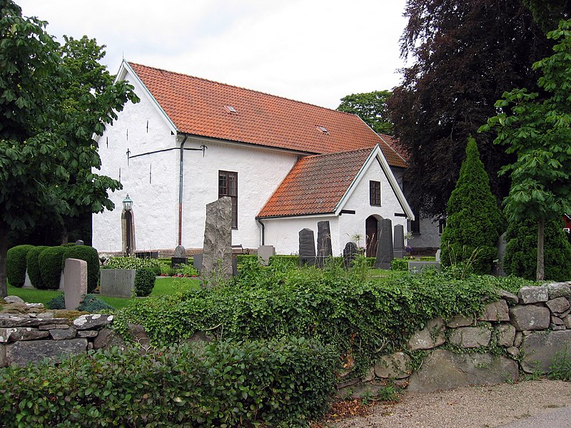 Fil:Perstorps kyrka.JPG