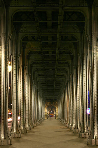 Fil:Viaduc de Passy - Paris - novembre 2005.jpg