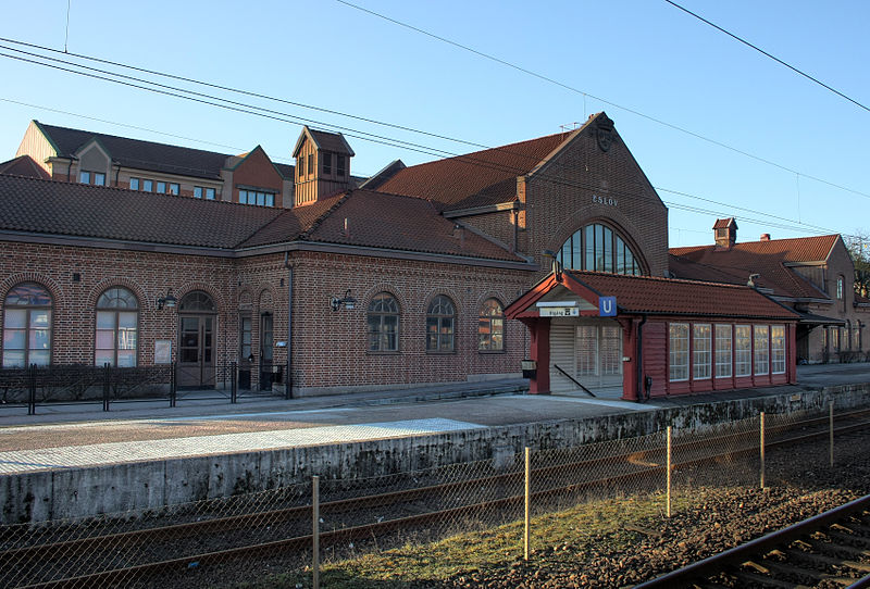 Fil:Eslövs station-01.jpg