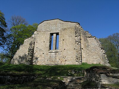 Riseberga Monastery Ruin.JPG