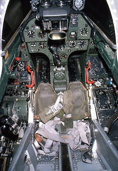 Fil:Saab 35A Cockpit.jpg