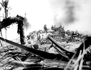 Marines storm Tarawa.jpg