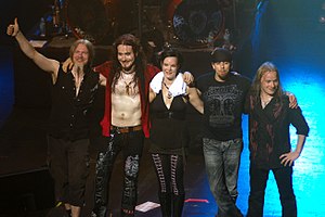 Nightwish i januari 2008. Från vänster Marco Hietala (bas & sång), Tuomas Holopainen (keyboard), Anette Olzon (sång),  Jukka Nevalainen (trummor), Erno "Emppu" Vuorinen (gitarr).