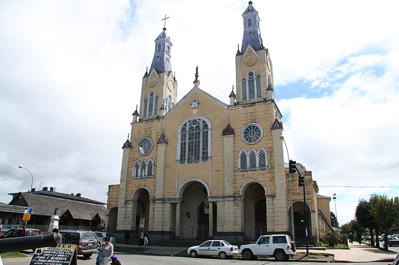 Fil:Iglesia de Castro.jpg