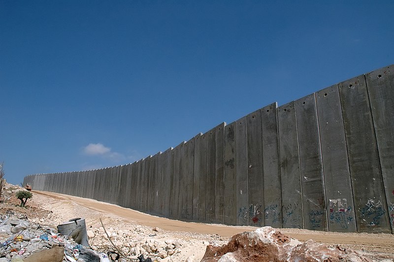 Fil:Israeli West Bank Barrier.jpg