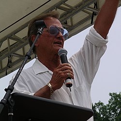 Pat Boone under ett framträdande i maj 2007