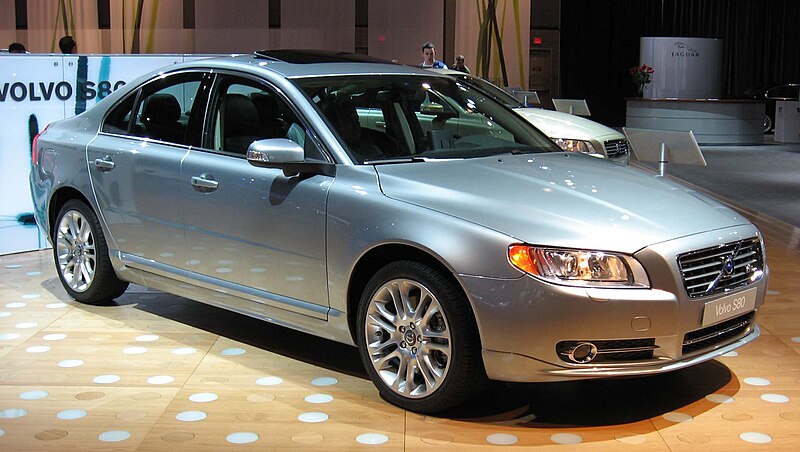 Fil:2007-Volvo-S80-DC.jpg