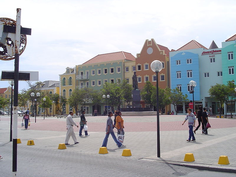 Fil:Brionplein Willemstad.JPG