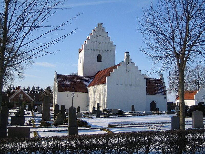 Fil:Gödelövs kyrka 3.jpg