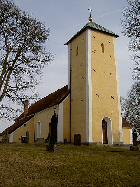 Fil:Odensala kyrka ext4.jpg