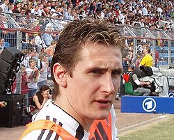 Miroslav Klose Portrait.JPG