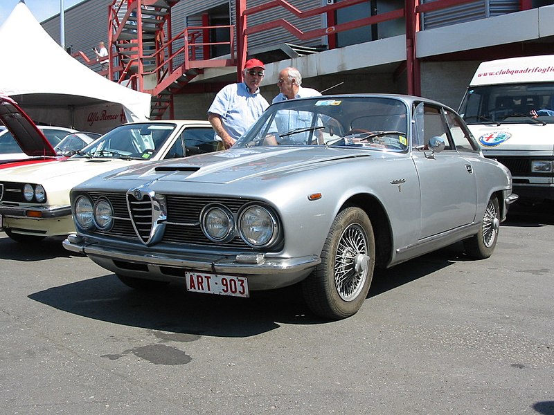 Fil:Alfa Romeo 2600 Sprint.JPG
