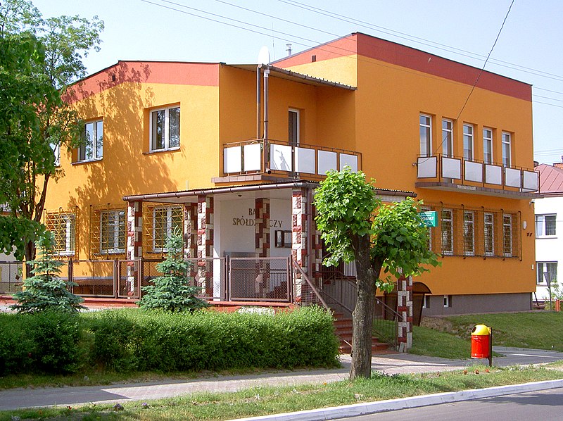 Fil:Tarnogród Bank.jpg