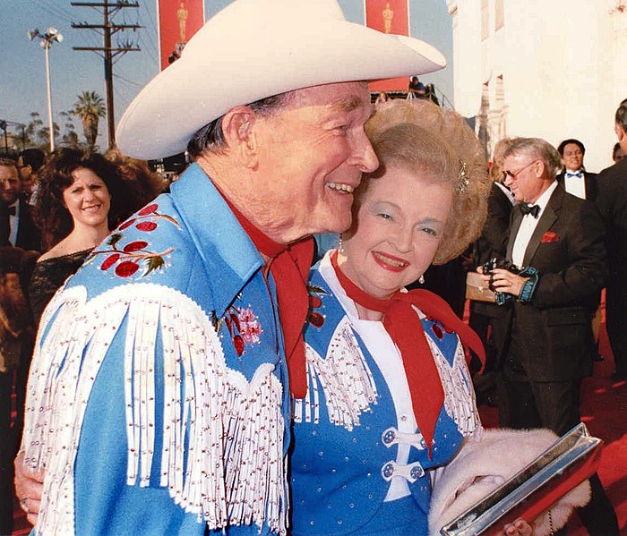 Fil:Roy Rogers and Dale Evans at the 61st Academy Awards.jpg