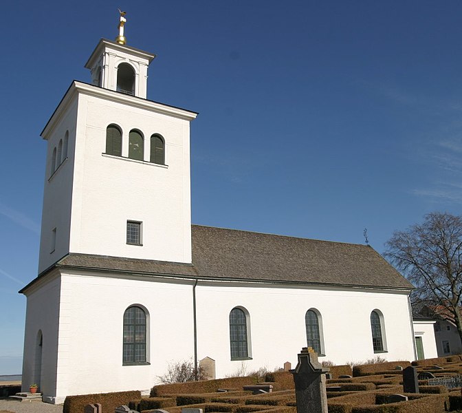 Fil:Svanshals kyrka.jpg