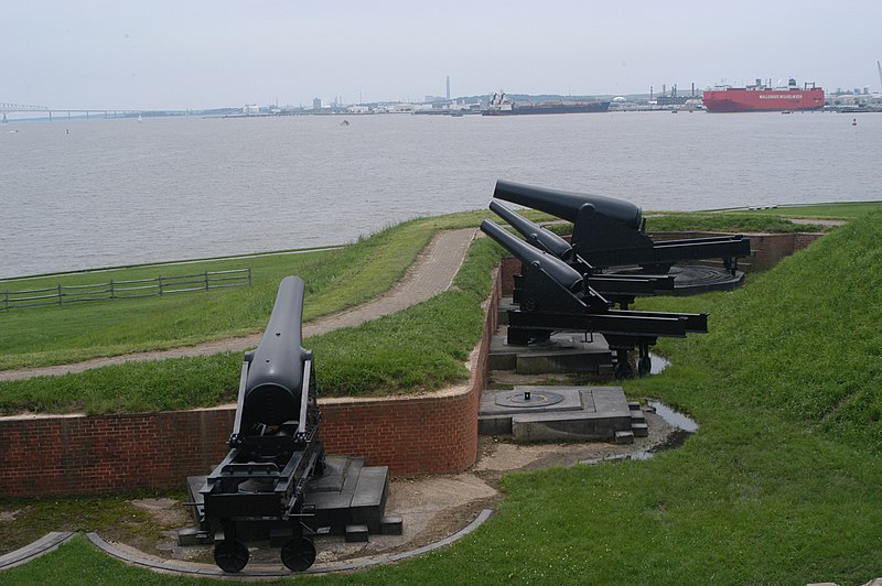 Fil:Fort mc henry cannon Baltimore.jpg