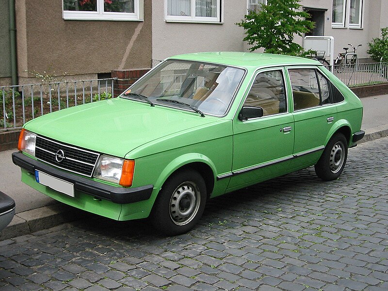 Fil:Opel kadett d 1 v sst.jpg