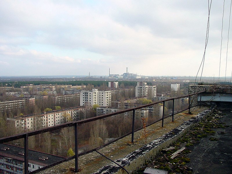 Fil:View of Chernobyl taken from Pripyat.JPG