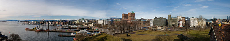 Fil:Aker Brygge and Vika Panorama.jpg