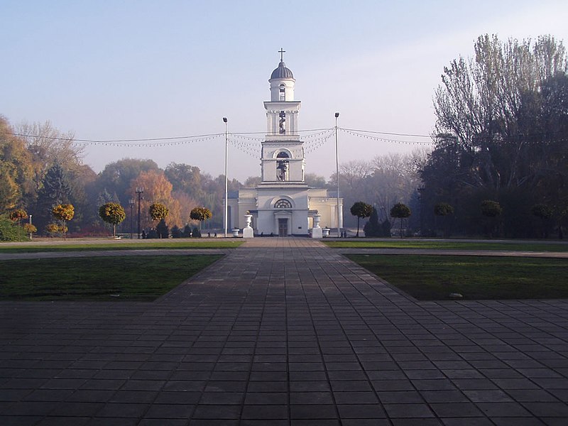 Fil:Chisinau Cathedrale.jpg