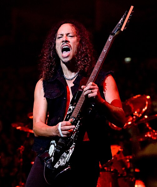 Fil:Kirk Hammett live in London 2008-09-15.jpg