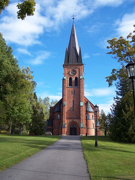 Fil:Alnö kyrka2.jpg