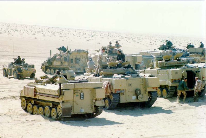 Fil:FV 432-series armored personnel carrier.jpg