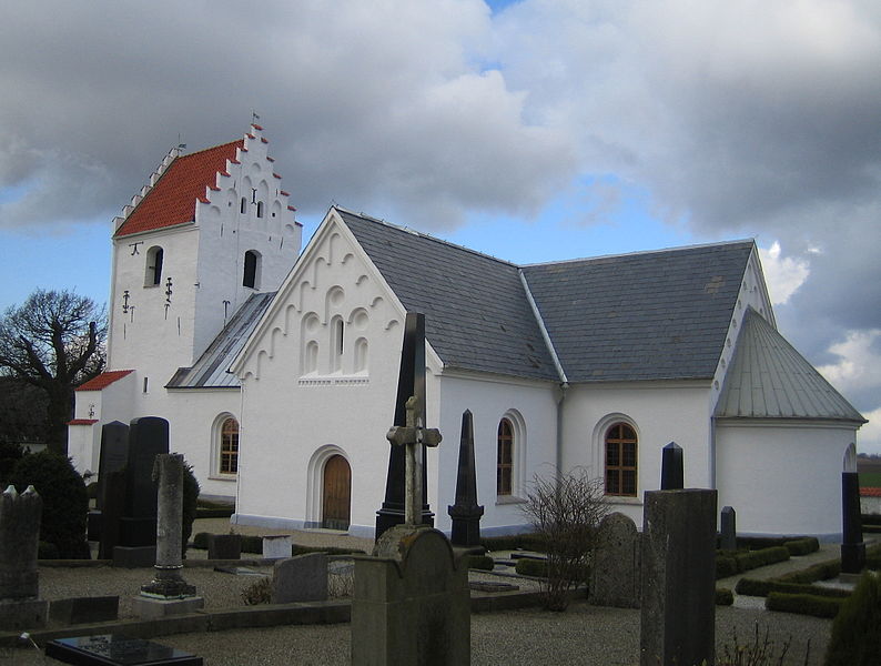Fil:Bodarps kyrka 1.jpg