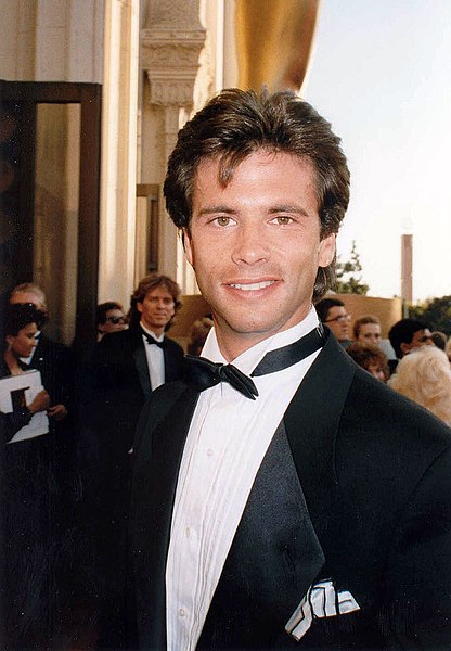 Fil:Lorenzo Lamas.jpg