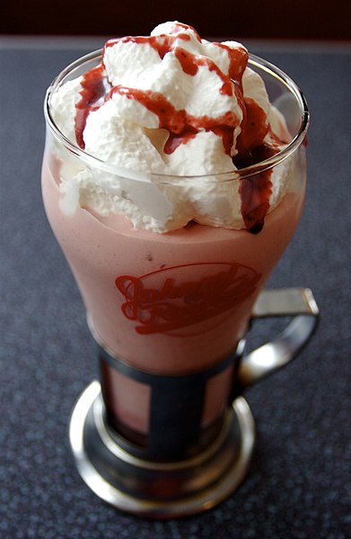 Fil:Strawberry milkshake.jpg