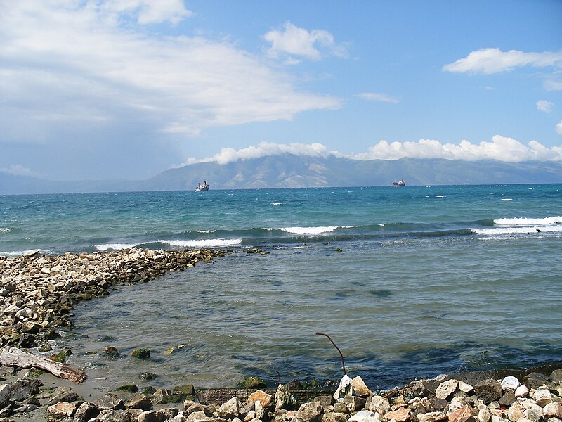 Fil:Vlora bay.jpg