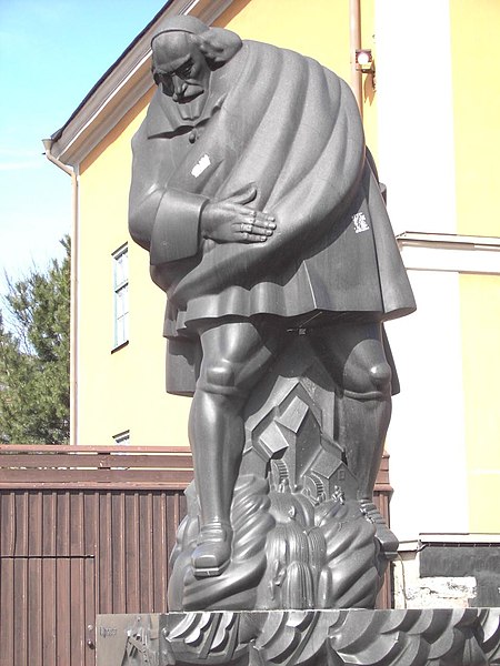 Fil:Louis de Geers staty i Norrköping.jpg