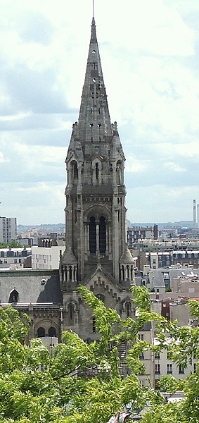 Fil:Vue de Notre-Dame-de-la-Croix Ménilmontant depuis le 2ème étage de 22 Rue Piat, Belleville.JPG