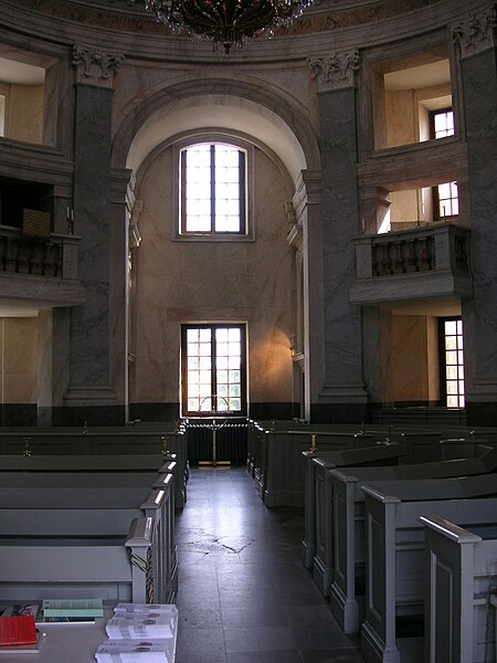 Fil:Drottningholm kyrka 2007a.jpg