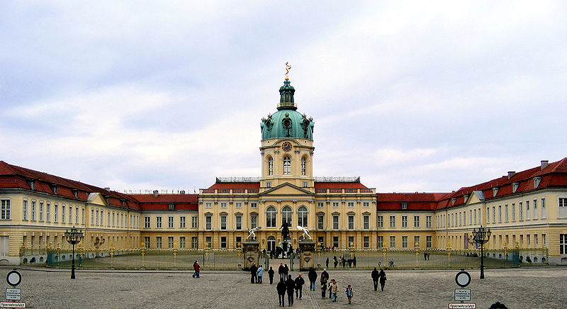 Fil:Schloss Charlottenburg.jpg