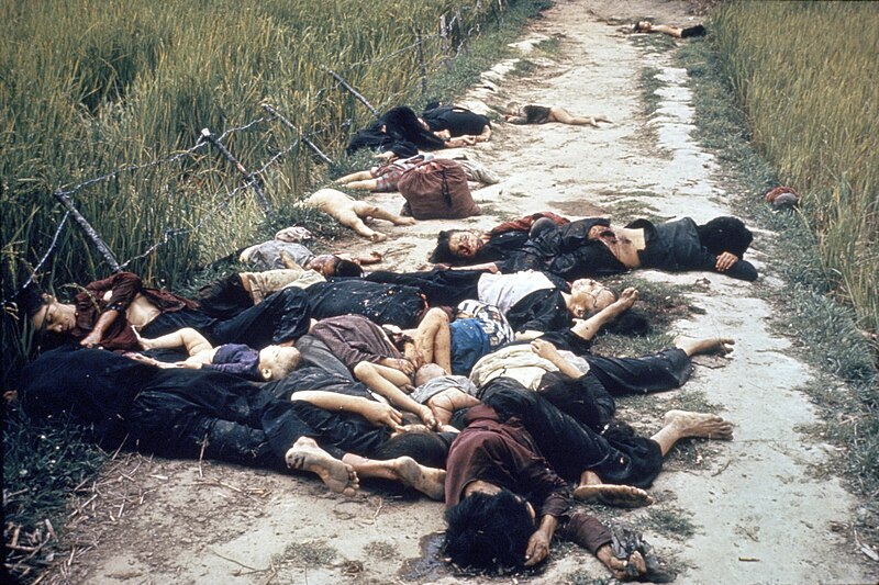 Fil:My Lai massacre.jpg