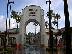 Universal Studios entrance.JPG