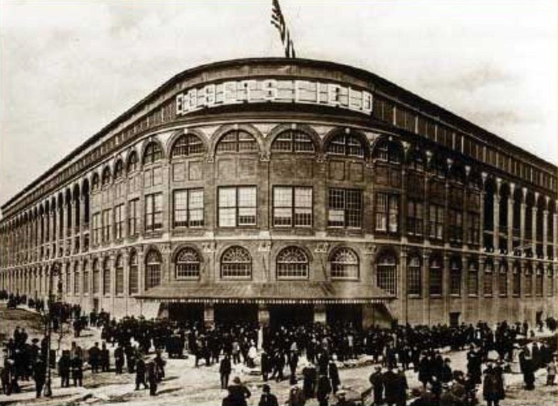 Fil:Ebbets1913OpeningDay.jpg