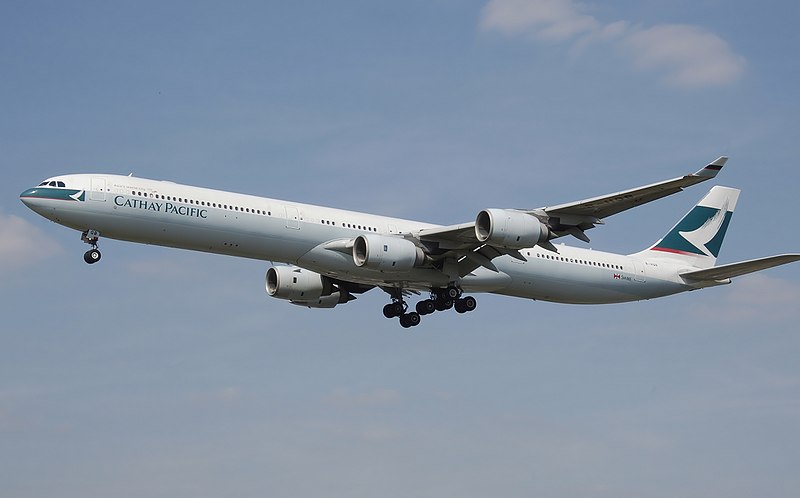 Fil:Cathay.pacific.a340-600.b-hqb.arp.jpg