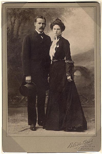 Fil:Sundance Kid and wife.jpg