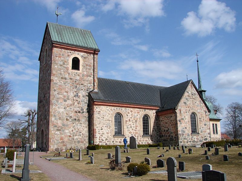 Fil:Vallentuna kyrka 4.jpg