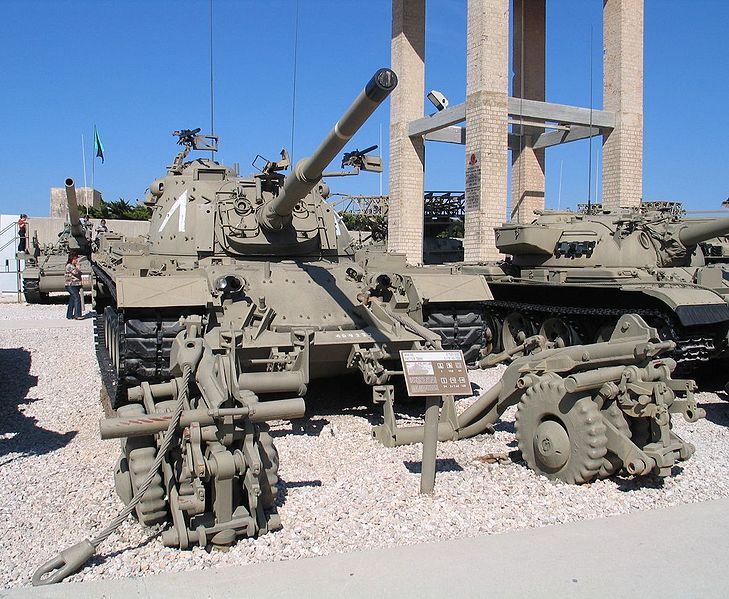Fil:M48-Patton-Mineroller-latrun-1.jpg